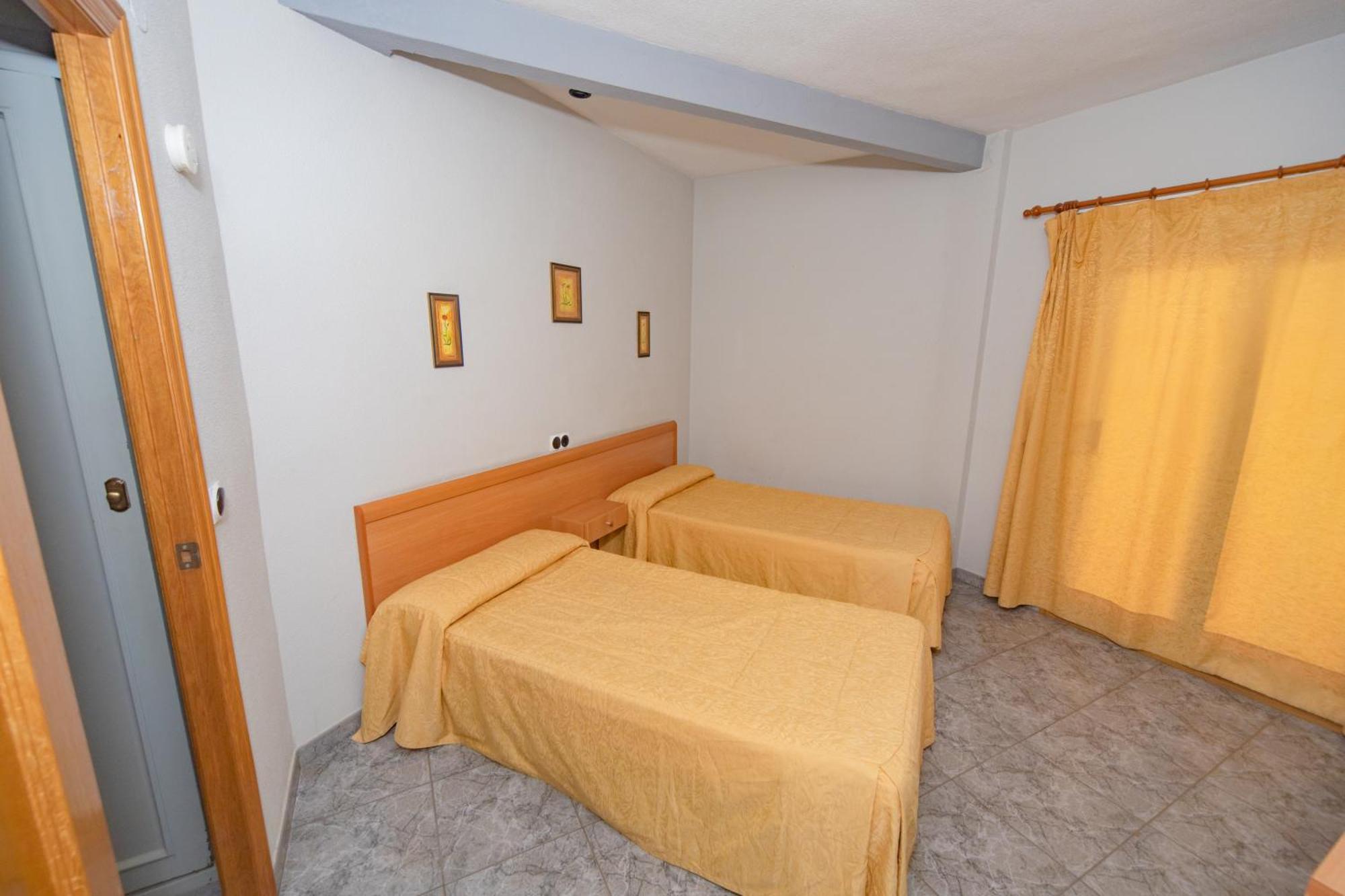 Hostal Virginia Фаварета Экстерьер фото