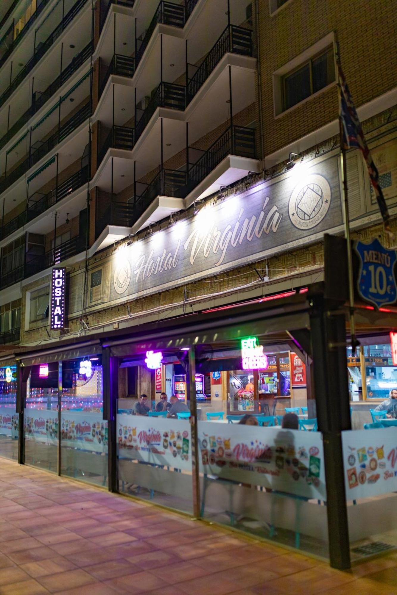 Hostal Virginia Фаварета Экстерьер фото