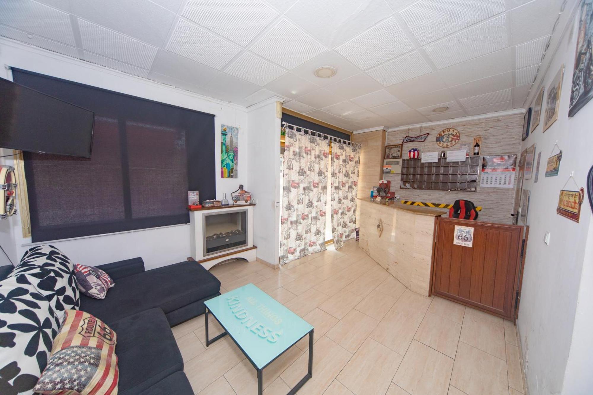 Hostal Virginia Фаварета Экстерьер фото