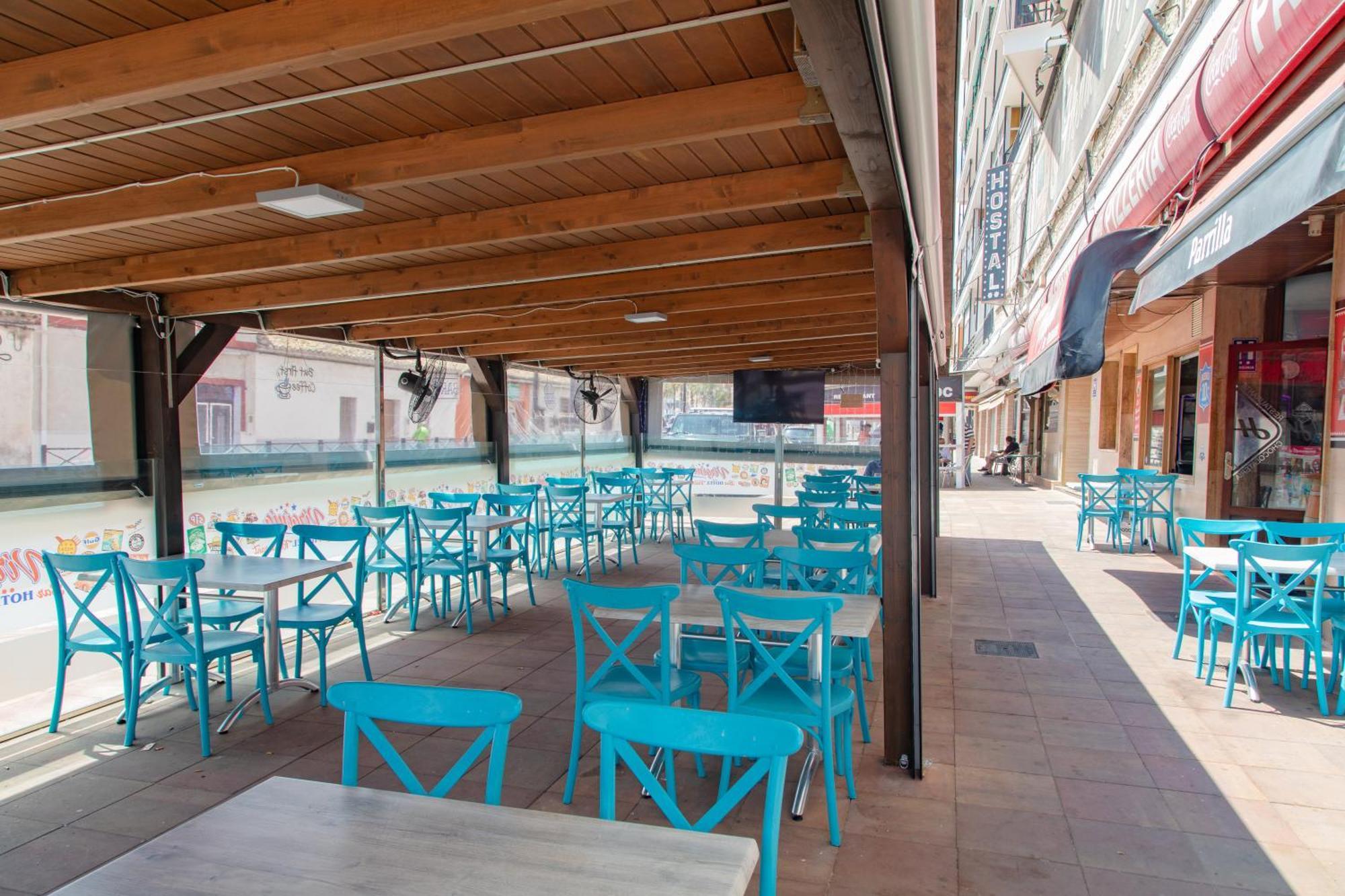 Hostal Virginia Фаварета Экстерьер фото