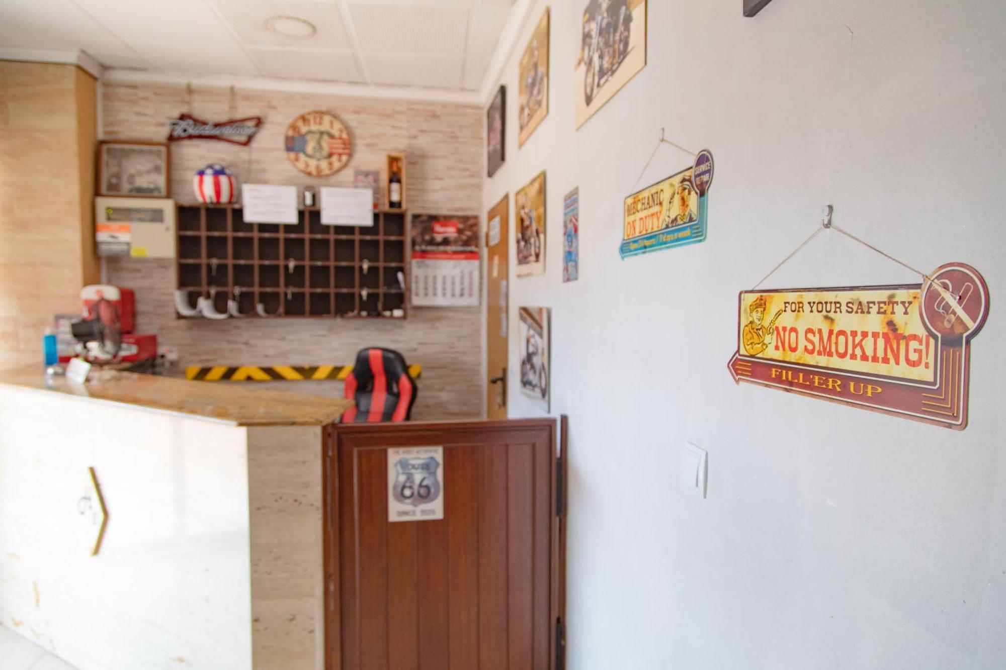 Hostal Virginia Фаварета Экстерьер фото