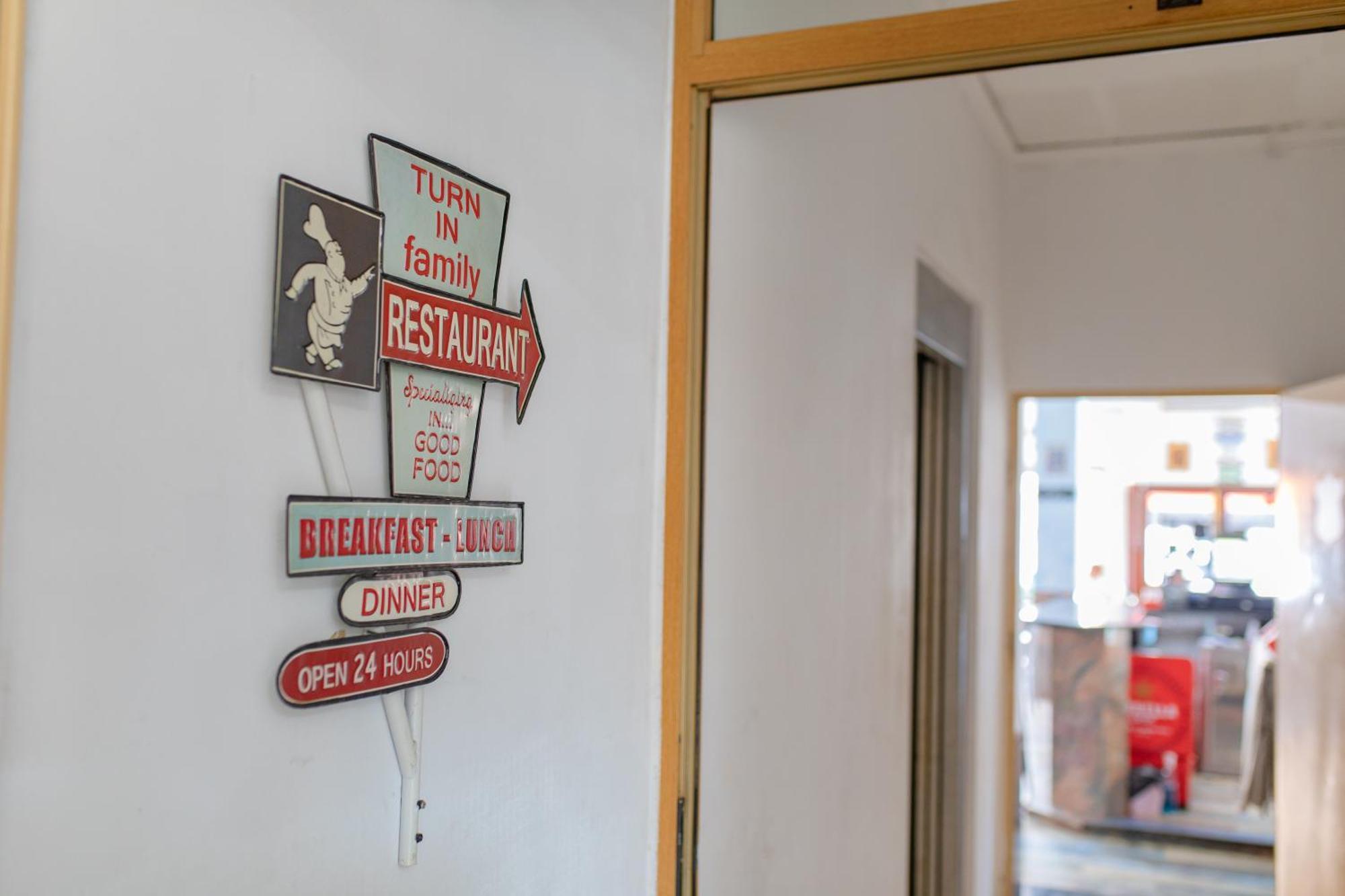 Hostal Virginia Фаварета Экстерьер фото